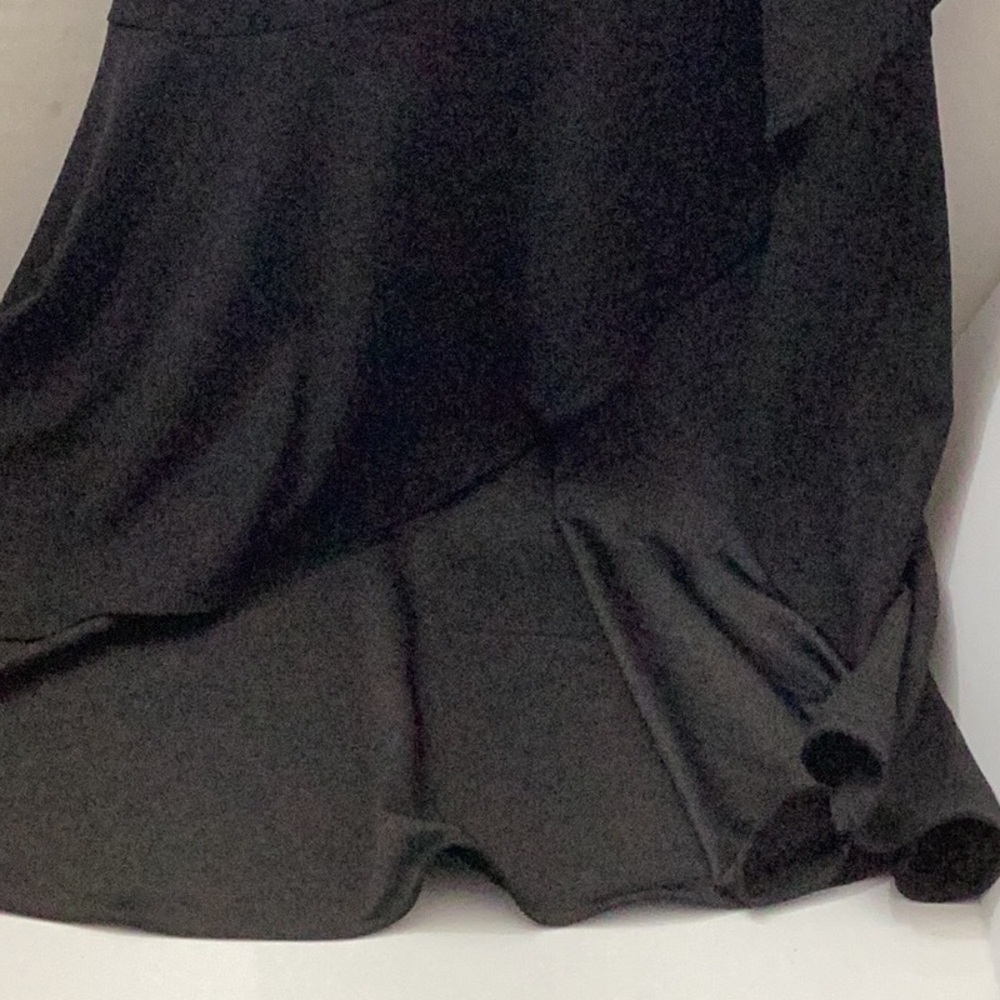 AQUA
Cascade Ruffle Gown - Exclusive - Picture 9 of 13